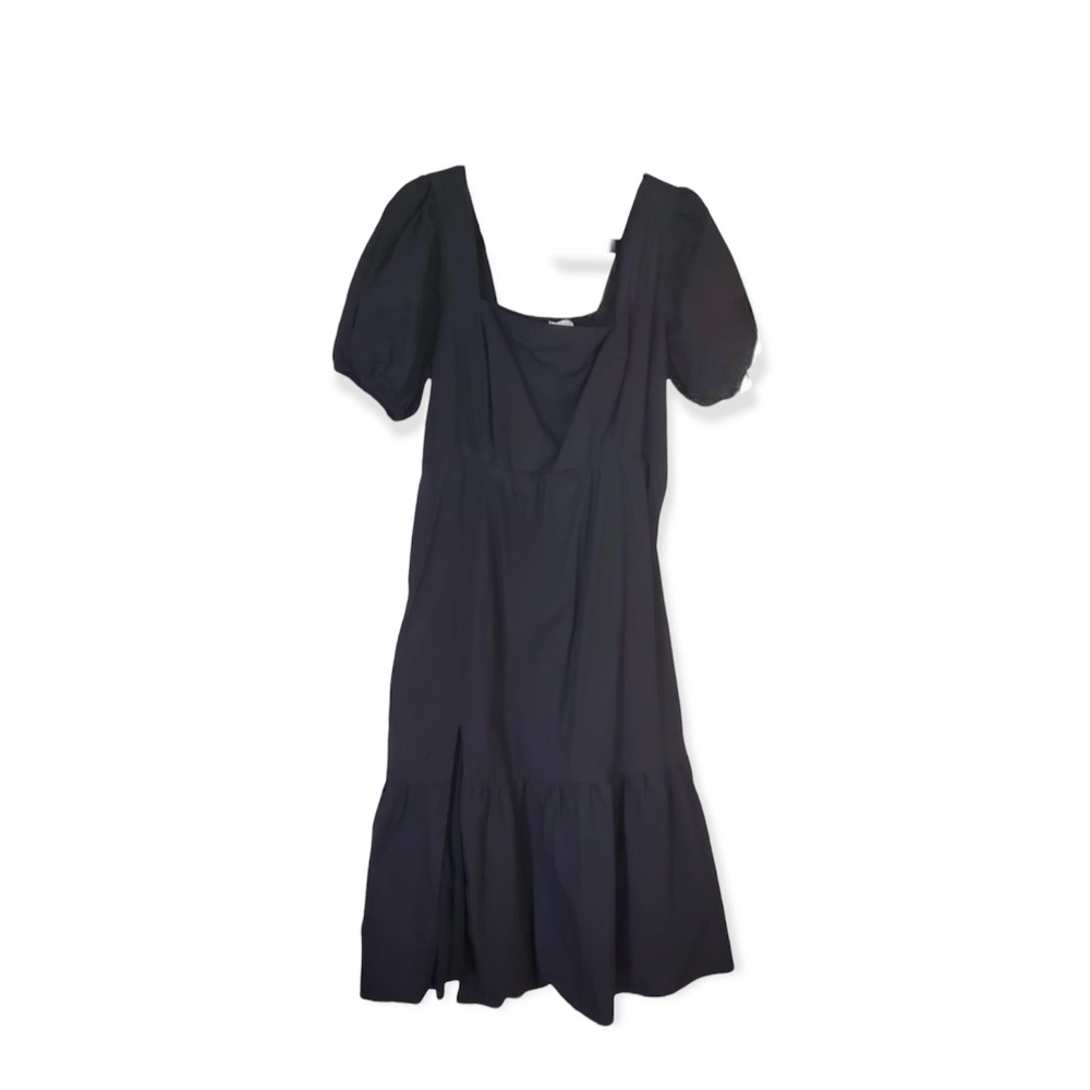 Black dress used little slit on the bottom xl. Used and cut. $17 00